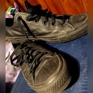 Black converse